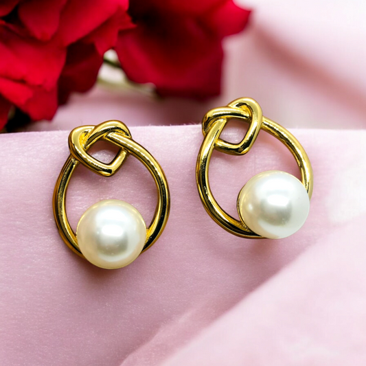 Elegant Knot-Design Pearl Earrings – Stylish & Timeless