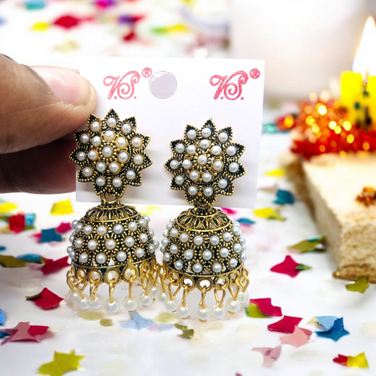 ✨ Elegant Pearl Jhumka Earrings ✨